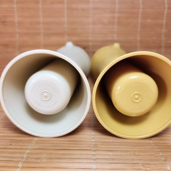 Tupperware Oil & Vinegar Cruet Set Almond Yellow Salad Dressing Container - Picture 7 of 10